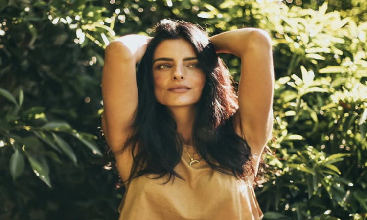 Aislinn Derbez es sorprendida con su presunta nueva pareja