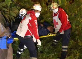 Ebrios se lesionan en choque  esta madrugada
