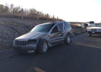 Familia se salva de morir en choque