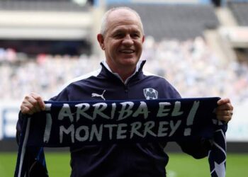Javier Aguirre quiere una final contra Tigres