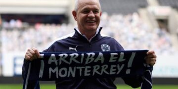 Javier Aguirre quiere una final contra Tigres