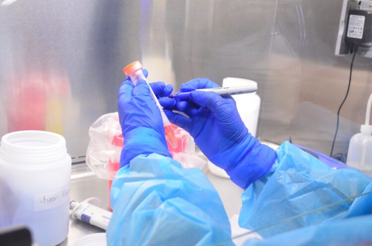 Reuniones sociales detonan Covid