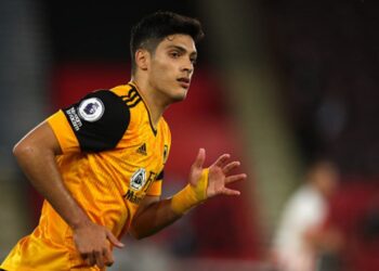 Raúl Jiménez es dado de alta del hospital tras sufrir una fractura de cráneo