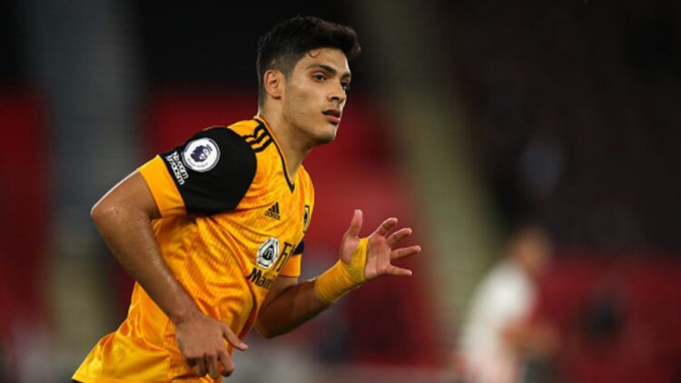 Raúl Jiménez es dado de alta del hospital tras sufrir una fractura de cráneo