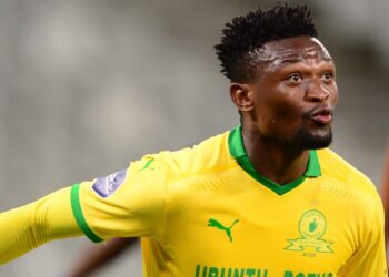 Muere el seleccionado Motjeka Madisha en un accidente de auto