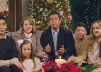 Manda mensaje de felices fiestas Gobernador Francisco García