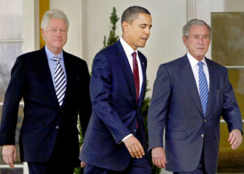 Obama, Clinton y Bush se unen contra COVID-19