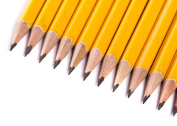¿Por qué los lapices son amarillos?