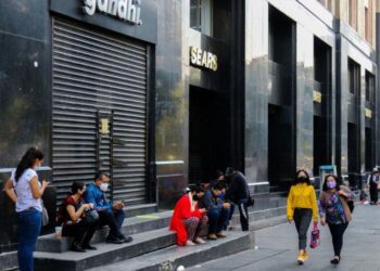 CDMX vive una Navidad cerrada y rebasada de contagios