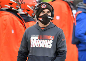 Kevin Stefanski da positivo a coronavirus