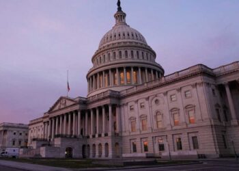 Demócratas abren proceso de juicio político contra Trump