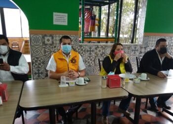 PRD presenta a sus pre-candidatos a alcaldía y diputados en Tampico.