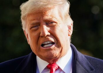 Advierte Trump que sus seguidores están muy enojados