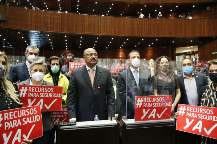 Piden Diputados hacer públicas causas del mega apagón de la CFE