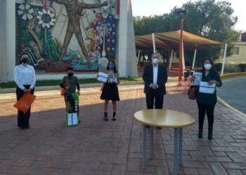 Premia UAT a ganadores del certamen infantil de dibujo en divulgación científica