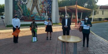 Premia UAT a ganadores del certamen infantil de dibujo en divulgación científica