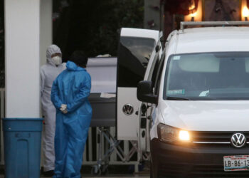 México supera las 136 mil muertes por covid-19