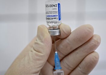 Nuevo León produciría vacunas contra covid-19