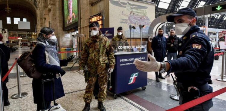 Italia extiende restricciones de Covid; hay temor a una tercera ola