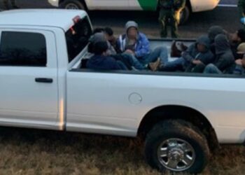 Descubre arma de fuego, arrestan a pedófilos y a 119 indocumentados