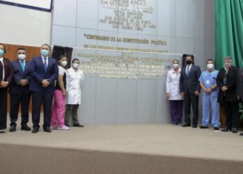 Francisco García rinde homenaje a personal de salud y víctimas del Covid-19