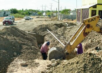 Cumple Rivas a Las Palapas,  tendrán red de agua potable