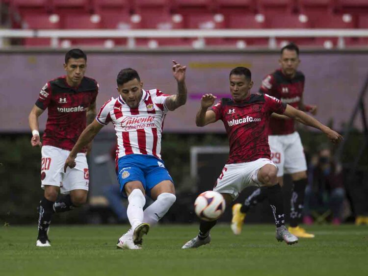 Chivas y Toluca empatan 1-1 en Guadalajara