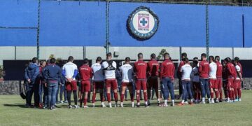 Cruz Azul confirma cuatro casos positivos previo a su debut en Guardianes 2021