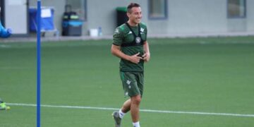 Andrés Guardado supera el coronavirus y regresa a entrenar con el Betis