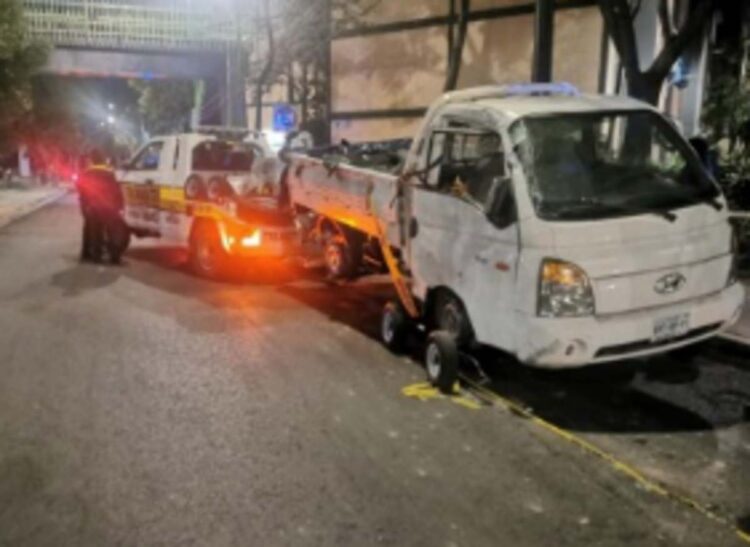 Camioneta volcada llevaba más de una tonelada de cocaína