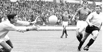 Muere el legendario capitán del TRI en 1970, El Halcón Peña