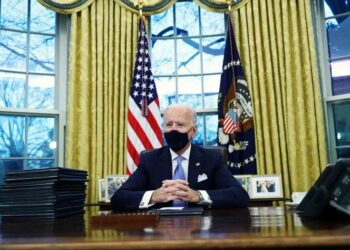 Biden dice que Trump le dejó una carta ‘muy generosa’