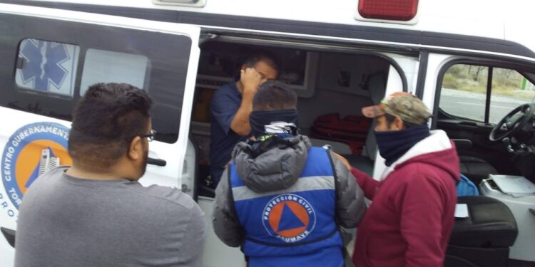 Tres heridos al chocar carroza y camión en ruta Victoria-San Luis Potosí