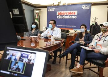 Atiende Enrique Rivas en ‘Miércoles Ciudadano’ peticiones de 3 colonias