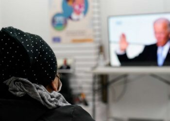 Estados Unidos paraliza las deportaciones de inmigrantes durante 100 días