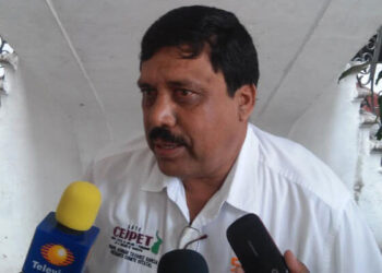 Piden maestros jubilados participar en consulta del SNTE
