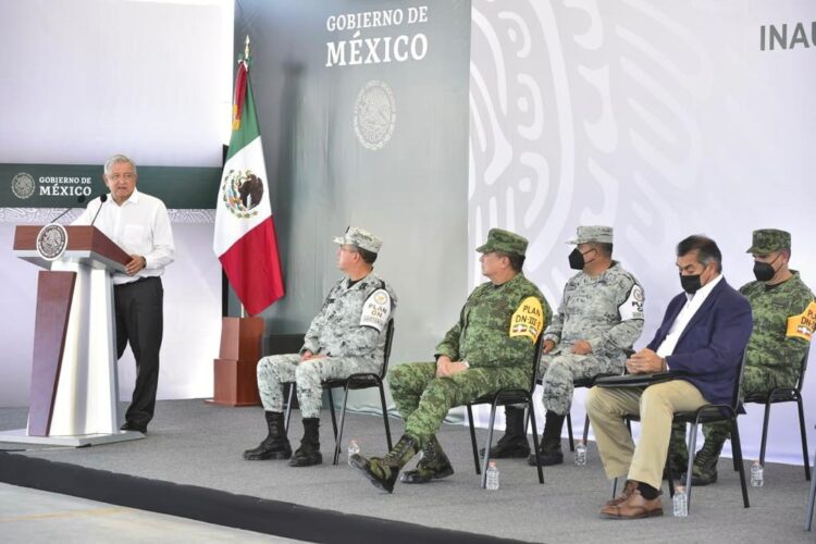 Ceden los López,  permitirán importar vacunas a gobiernos y empresas