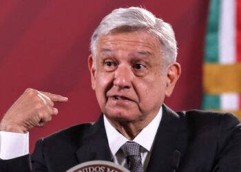 López Obrador anuncia que tiene covid-19; los síntomas son leves, dice