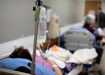 Sobrepasa EU 25 millones de casos de covid-19