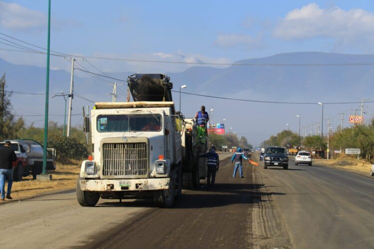 Gobierno de Pilar Gómez mejora vialidades de Victoria
