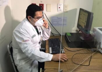 IMSS ofrece consultas virtuales para pacientes con covid-19