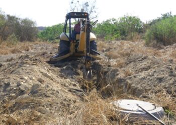 Atiende COMAPA-Victoria problema de aguas negras en zona oriente