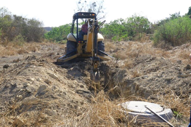 Atiende COMAPA-Victoria problema de aguas negras en zona oriente