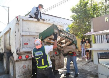 Lleva alcaldesa Pilar Gómez descacharrización a 13 colonias de Victoria