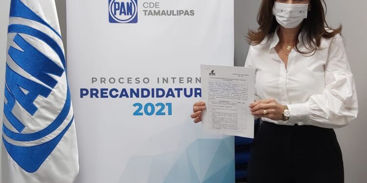 Van Verástegui y esposa por reelección en Diputación Federal y alcaldía de Xicoténcatl