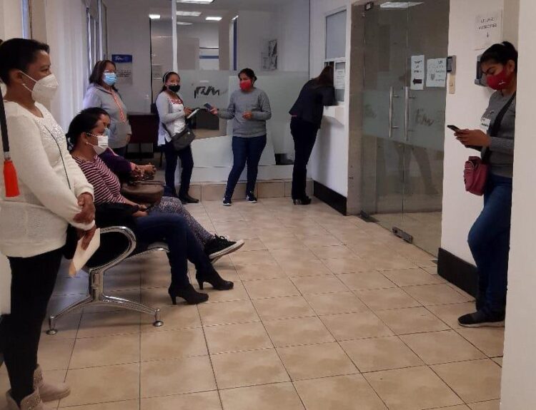 Reciben medicamento personas de escasos recursos en Victoria