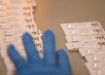 Informa México sobre restricciones de Canadá a viajes en avión