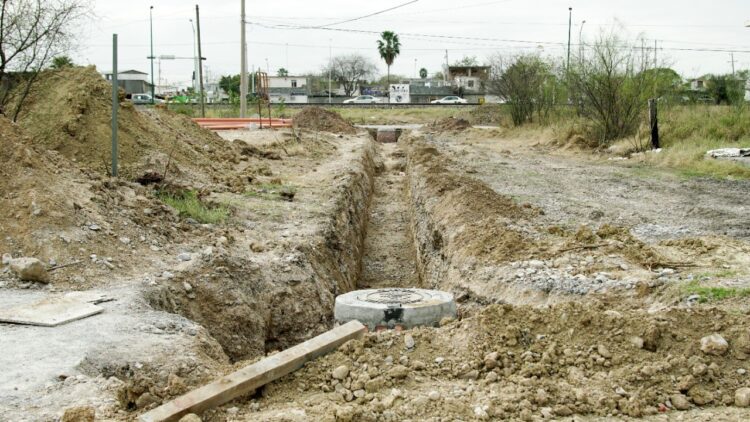 Repara Obras Públicas 3 subcolectores de drenaje en Nuevo Laredo