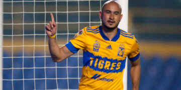 Carlos González se lesiona previo al Mundial de Clubes