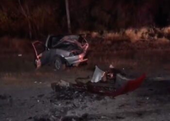 Muere chofer en choque frontal